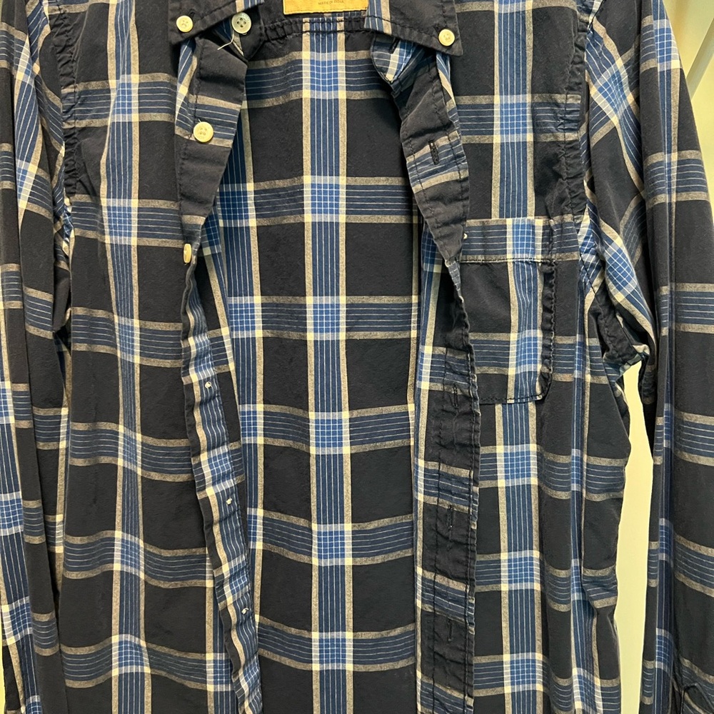 Hollister Plaid Button-Up Shirt